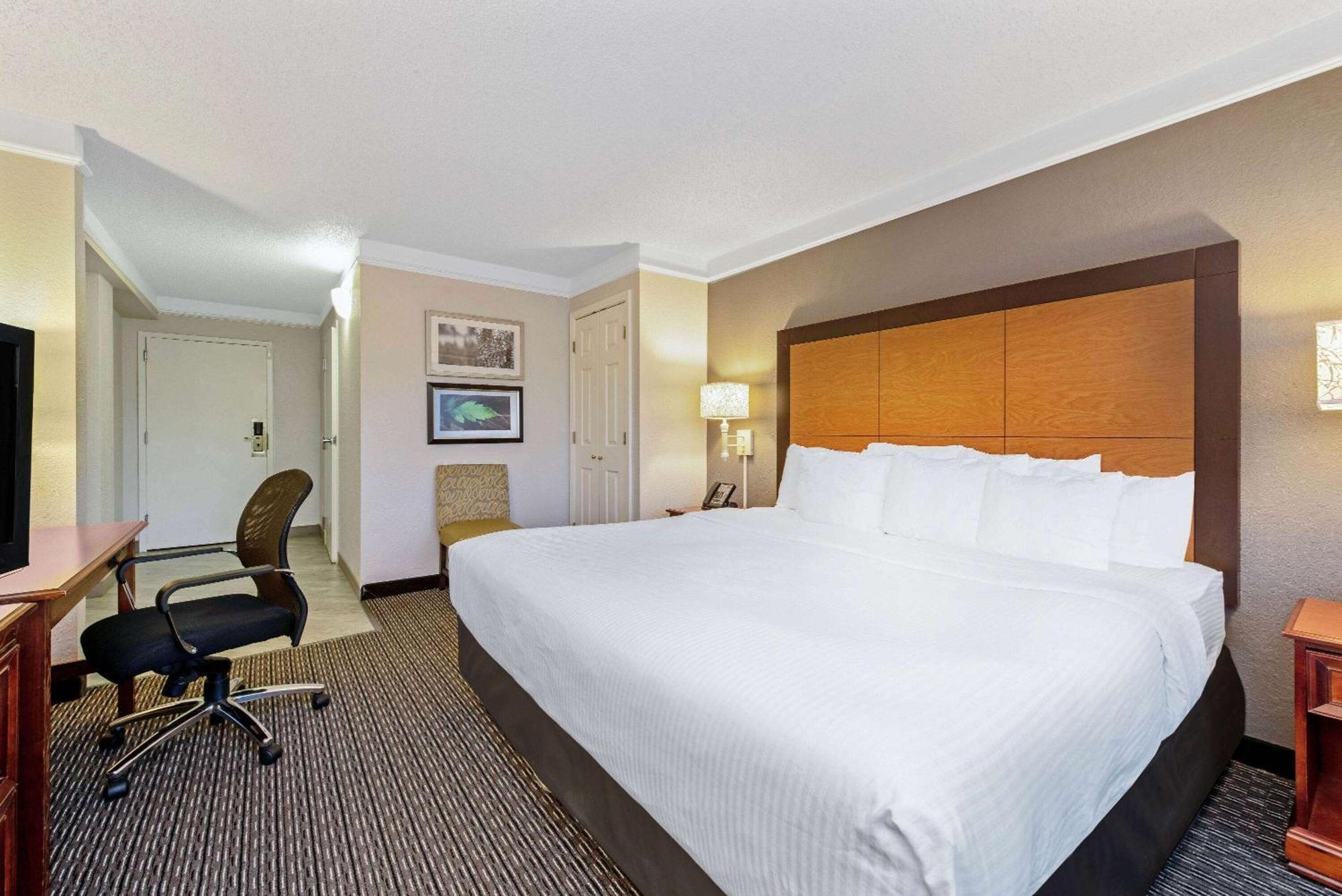 Готель La Quinta By Wyndham New Orleans Airport Кеннер Екстер'єр фото